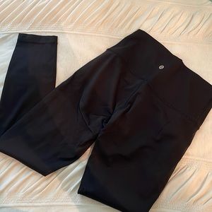 Black lululemon leggings